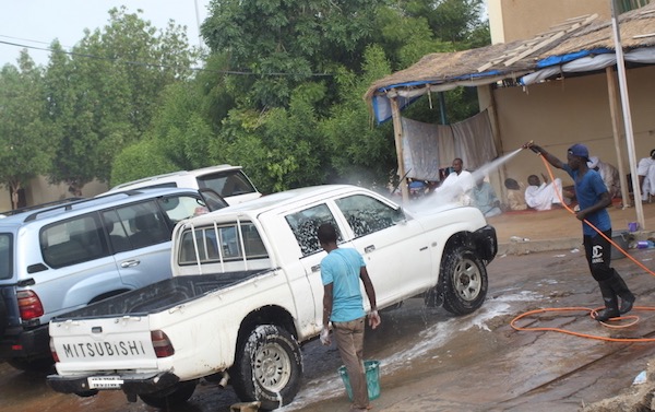 Station de lavage auto au Tchad